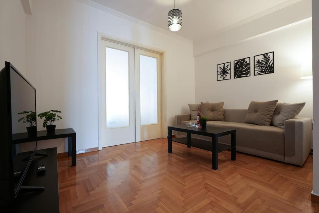 Syntagma Square, 70Sqm Pentelis Sunny Apartment Atina Dış mekan fotoğraf