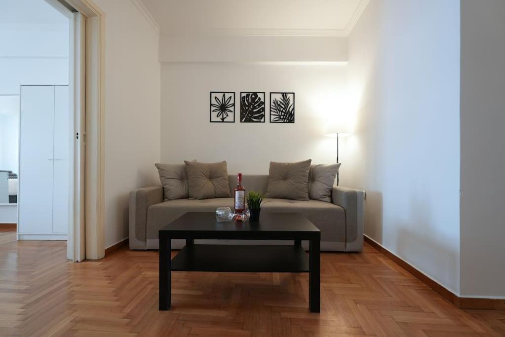 Syntagma Square, 70Sqm Pentelis Sunny Apartment Atina Dış mekan fotoğraf