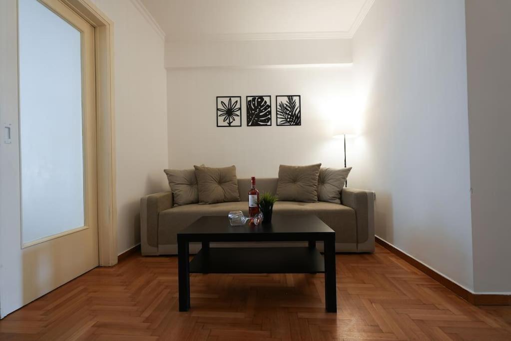 Syntagma Square, 70Sqm Pentelis Sunny Apartment Atina Dış mekan fotoğraf