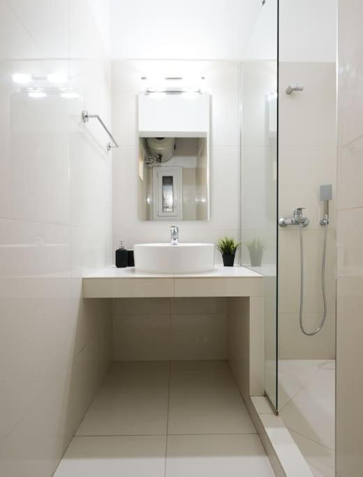 Syntagma Square, 70Sqm Pentelis Sunny Apartment Atina Dış mekan fotoğraf
