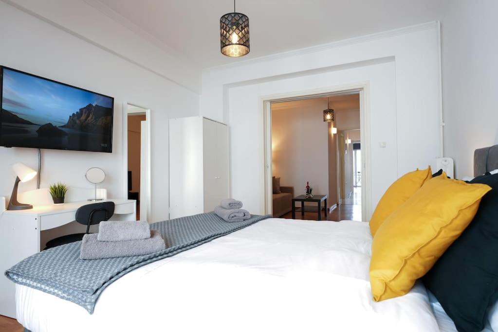 Syntagma Square, 70Sqm Pentelis Sunny Apartment Atina Dış mekan fotoğraf