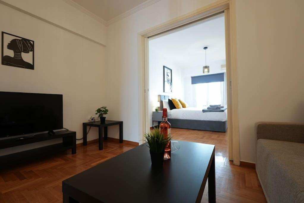 Syntagma Square, 70Sqm Pentelis Sunny Apartment Atina Dış mekan fotoğraf