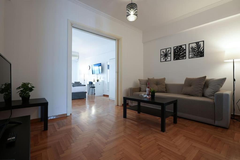Syntagma Square, 70Sqm Pentelis Sunny Apartment Atina Dış mekan fotoğraf